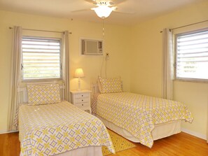 House, Multiple Beds (Seabreeze G-6) | 2 bedrooms, premium bedding, free WiFi - Seabreeze G-6 (Marco Island)