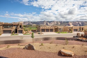 Casa de ciudad, varias camas (Southern Hills Escape) | Áreas de la propiedad