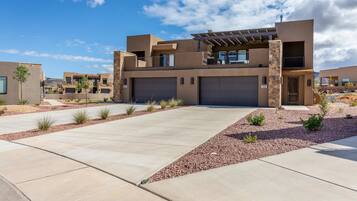 Townhome, Multiple Beds (Southern Hills Escape) | Exterior