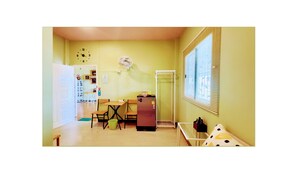 Studio Suite | Premium bedding, free minibar, individually decorated, desk - Nokhuuk's House at Rimkhong (Tha Bo)