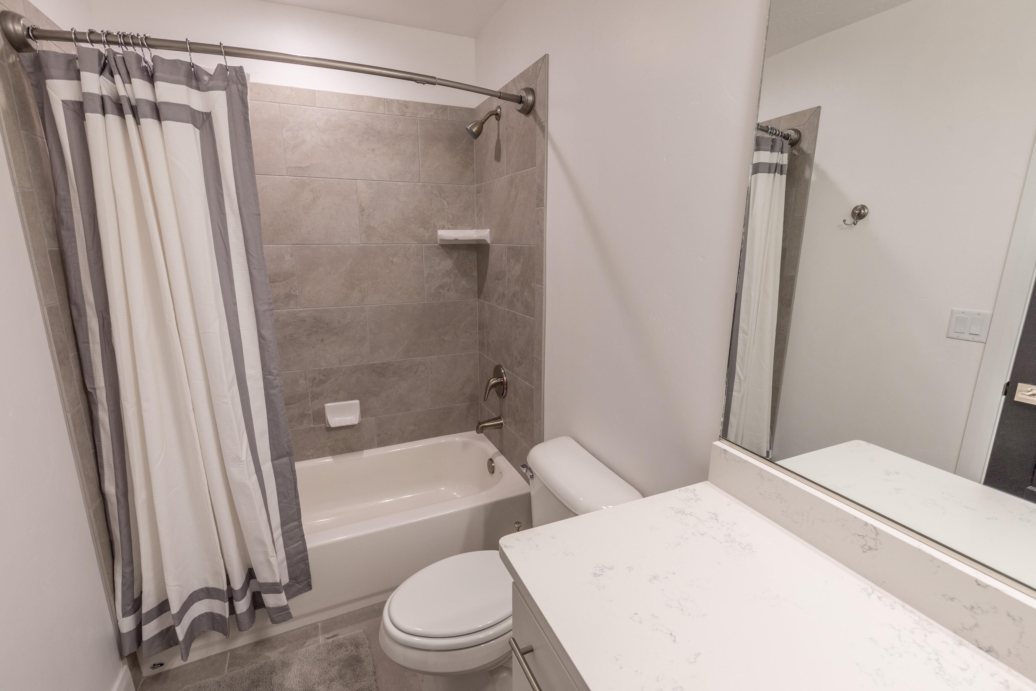 Ferienhaus, Mehrere Betten (Canyon Views) | Badezimmer