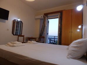 1 chambre, fer et planche à repasser, Wi-Fi, draps fournis