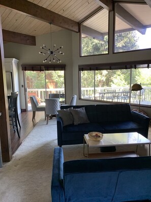 Deluxe Chalet, 2 Bedrooms, Lake View, Lakeside | Living area | Fireplace