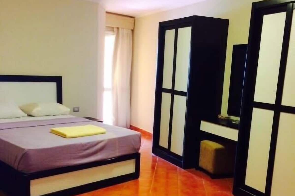 Apartment, 3 Bedrooms, Sea View