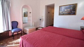 6 soverom, strykejern/-brett, wi-fi (inkludert) og sengetøy