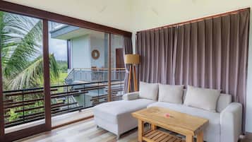 Studiosuite – deluxe, hageutsikt | Romfasilitet