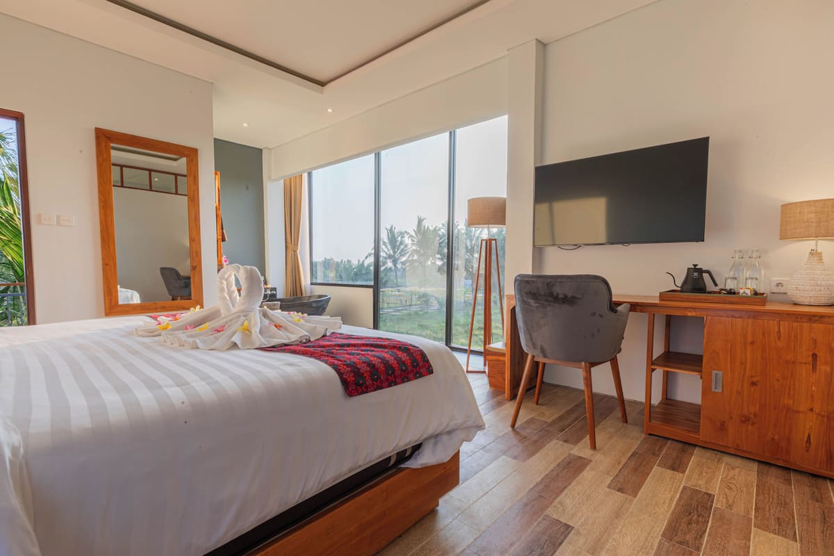 Executive Studio Suite
