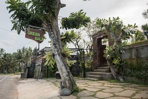 Exterior - Green Sala Villa (Ubud)