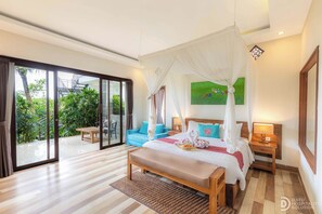 مكتب وواي فاي مجانًا وملاءات أسرّة