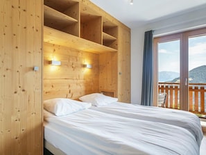 2 bedrooms, internet