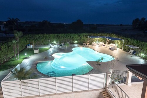 Modica Country Villa - Villa with pool