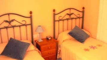 2 quartos, ferros/tábuas de passar roupa, berço de viagem, Wi-Fi