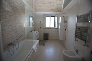 Hair dryer, towels - Casale Bernardino - Apartment 2 (Bernalda)