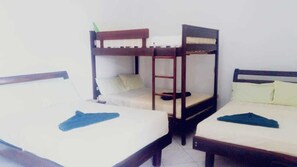 Grand Room, Multiple Beds