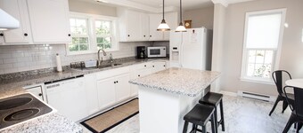 Creekside Cottage, A beautiful Pennsylvania retreat.