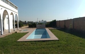Piscine extérieure, piscine chauffée