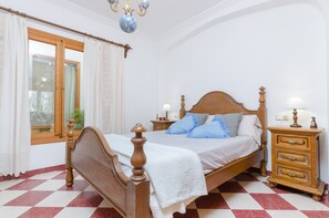 3 quartos, ferros/tábuas de passar roupa, Wi-Fi de cortesia