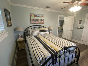 3 bedrooms, memory-foam beds, iron/ironing board, free WiFi