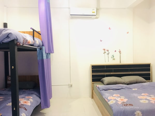 Blackout curtains, soundproofing, free WiFi, bed sheets