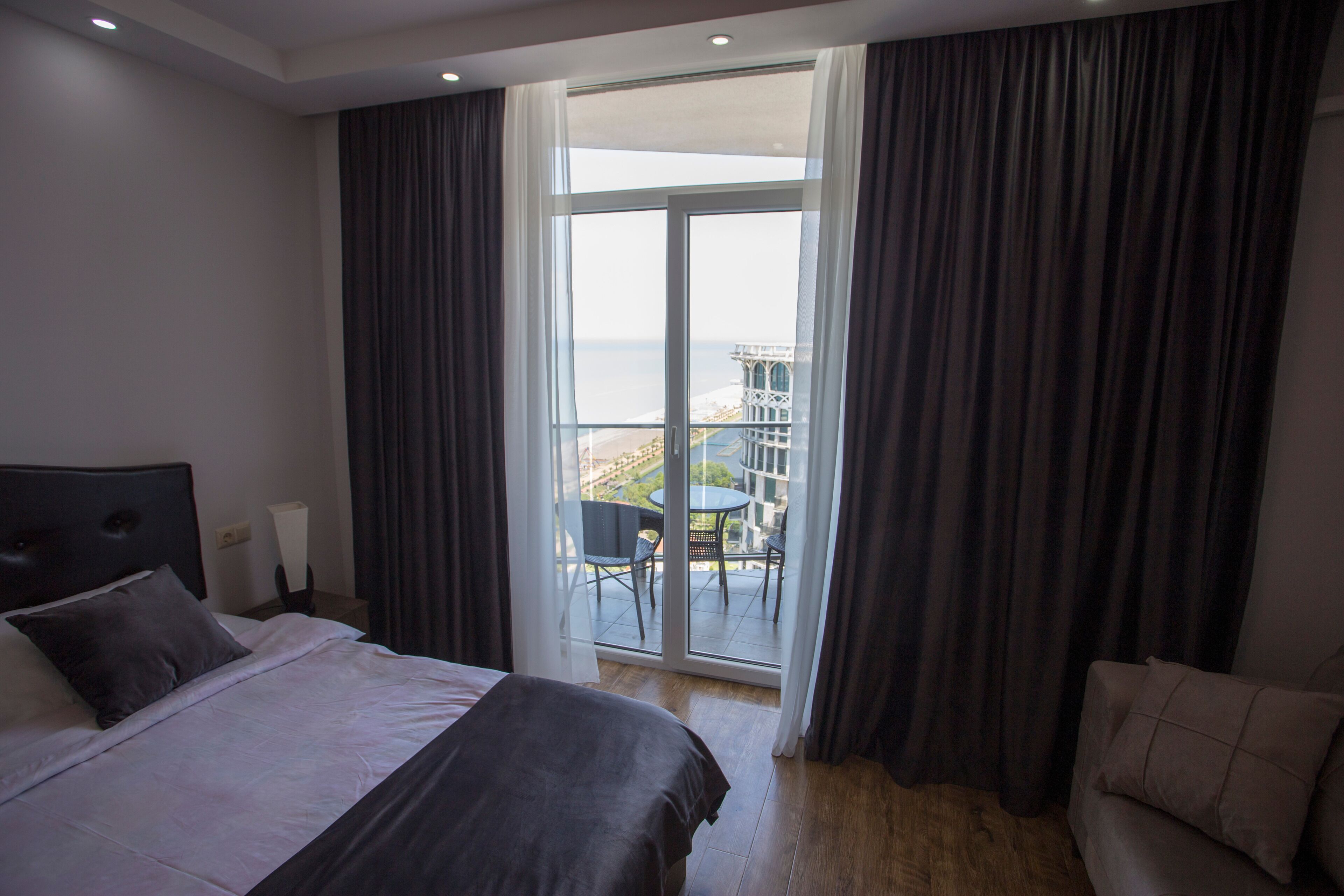 1 soverom, safe på rommet, strykejern/-brett og wi-fi