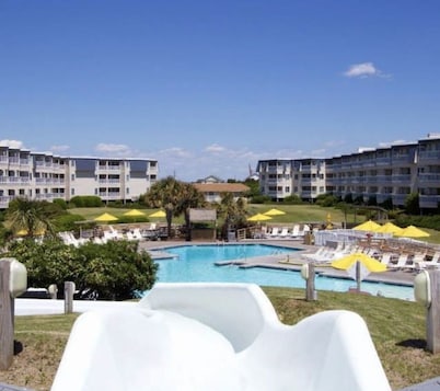 A Place at the Beach resort Family Fun!150'Waterslide, indoor pool&Putt Putt