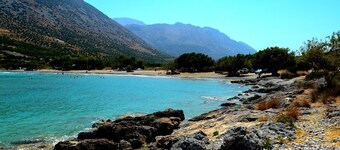 Autentisk landsbyhus restaureret og renoveret på Kavousi Kreta,