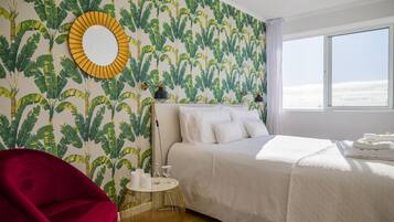 3 slaapkamers, een strijkplank/strijkijzer, reisbedje, gratis wifi