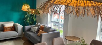 Toi et Moi -City Center Condo + free parking, Yours to Discover