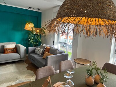 Toi et Moi -City Center Condo + free parking, Yours to Discover