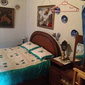 2 Schlafzimmer, Bügeleisen/Bügelbrett, WLAN, Bettwäsche