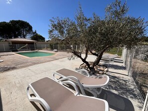 Outdoor pool - Lovely chalet in Ruoms, pool, Via Ardèche, air-conditioned, 10 min from Vallon (Ruoms)