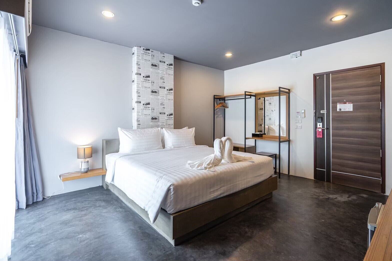 Superior Room | Premium bedding, in-room safe, individually decorated, desk