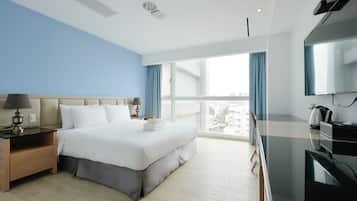 Standard Double Room | Down duvets, individually decorated, individually furnished, desk
