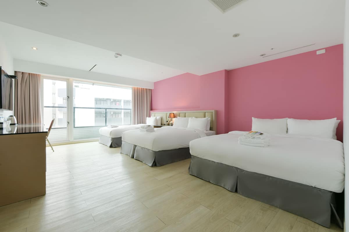 Family Room (For five persons) | Down comforters, individually decorated, individually furnished, desk
