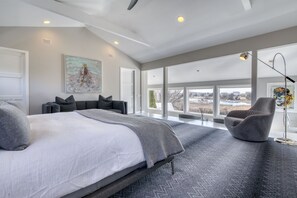 4 室のベッドルーム、アイロン / アイロン台、WiFi、ベッドシーツ