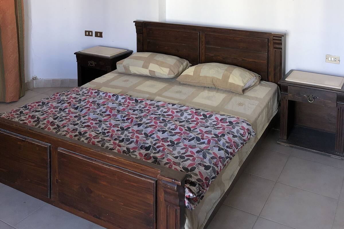 Basic Apartment | 1 bedroom, Egyptian cotton sheets, premium bedding, down comforters