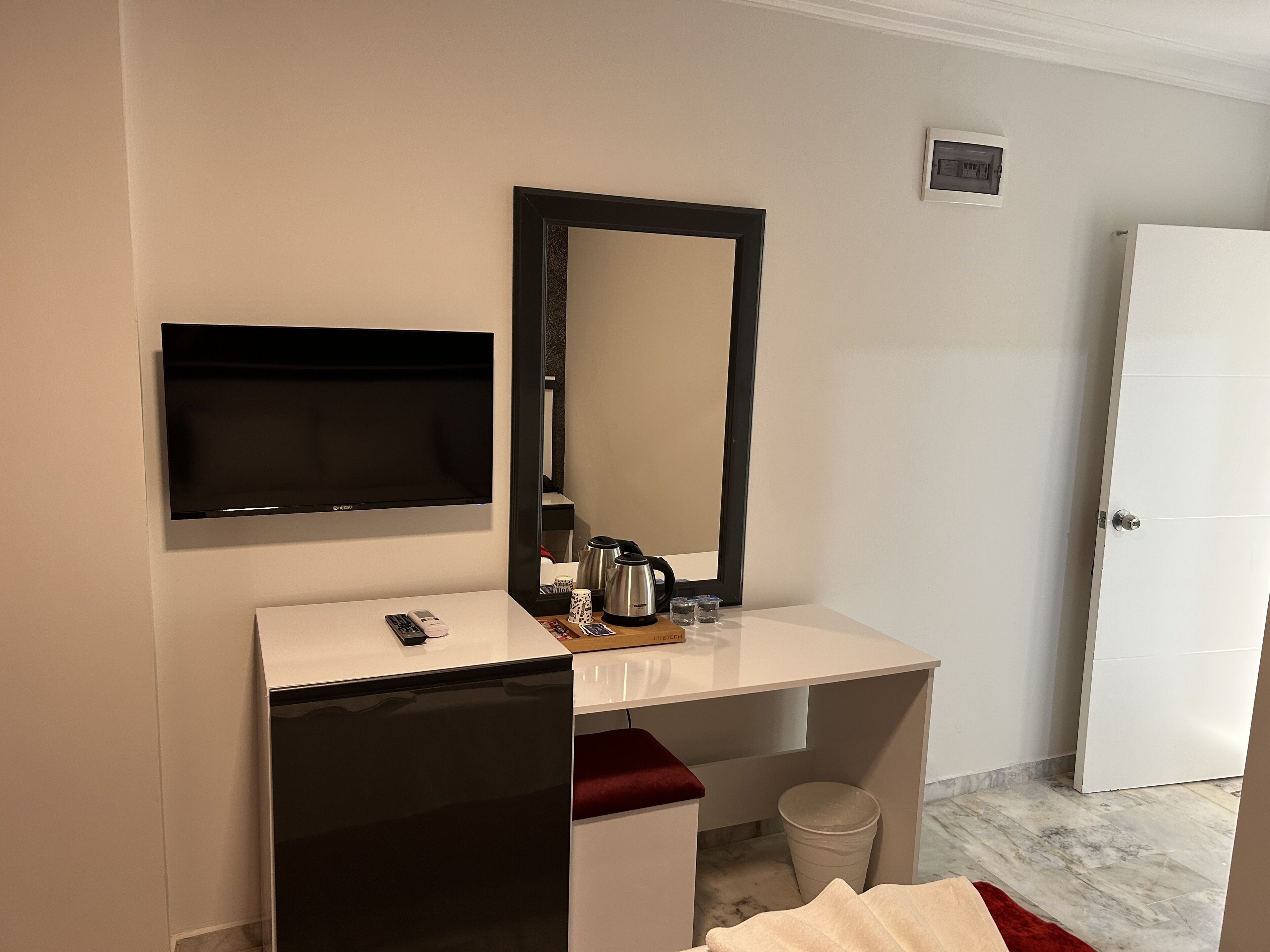 standard double room | egyptian cotton sheets, premium bedding, minibar, desk
