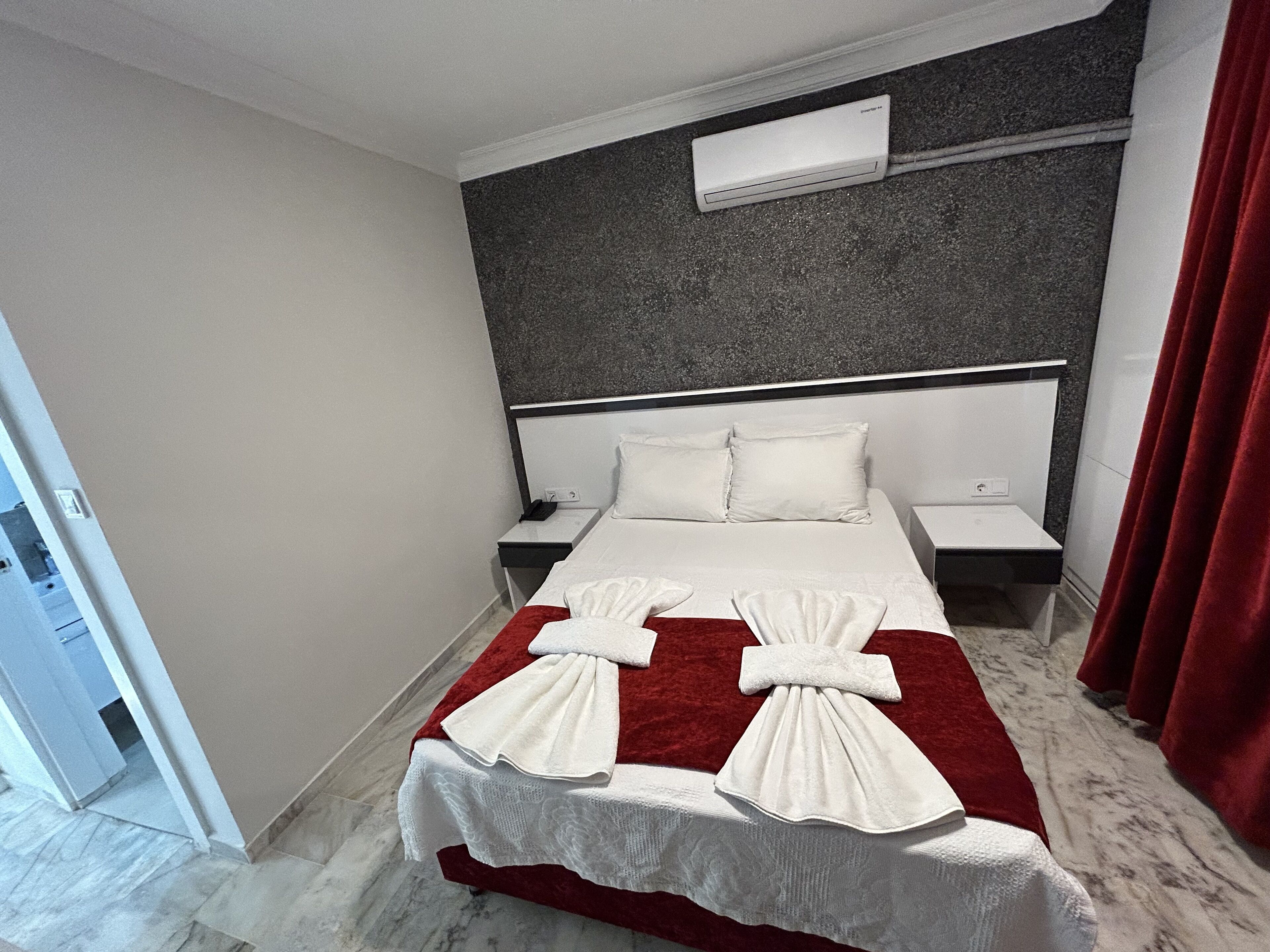 standard double room | egyptian cotton sheets, premium bedding, minibar, desk