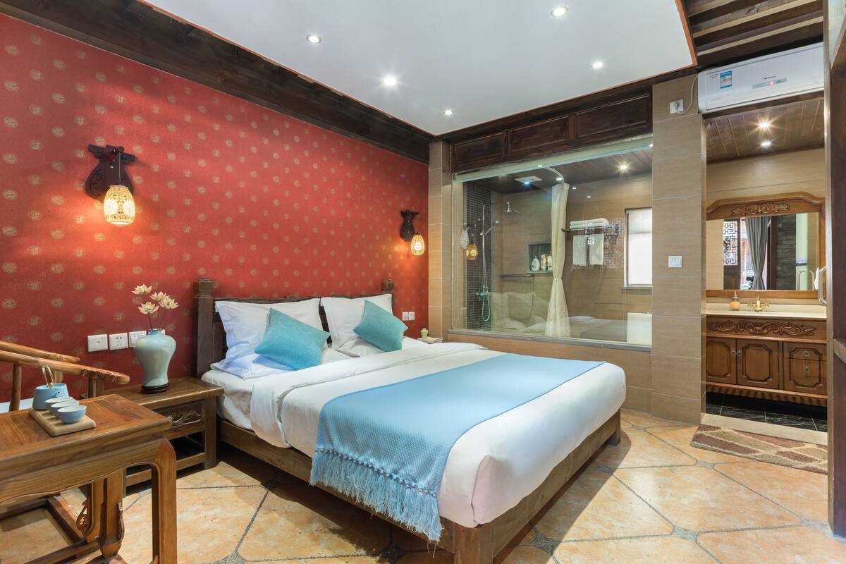 Habitación doble estándar, vista al patio | Decoración personalizada, cortinas blackout, wifi gratis y ropa de cama