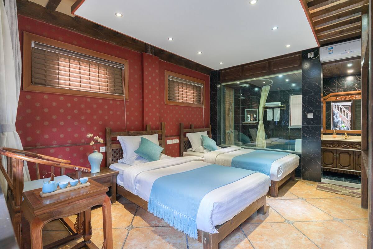 Deluxe Double or Twin Room, Courtyard View