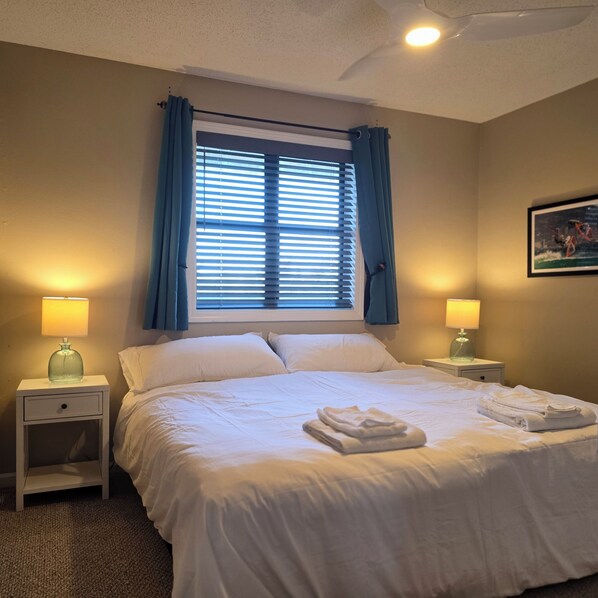 2 chambres, fer et planche à repasser, Wi-Fi gratuit, draps fournis