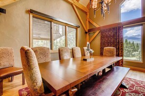 Dining - Highlands Landing | Sweeping Views | VIP Shuttle (Breckenridge)