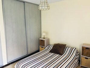 2 camere, ferro/asse da stiro