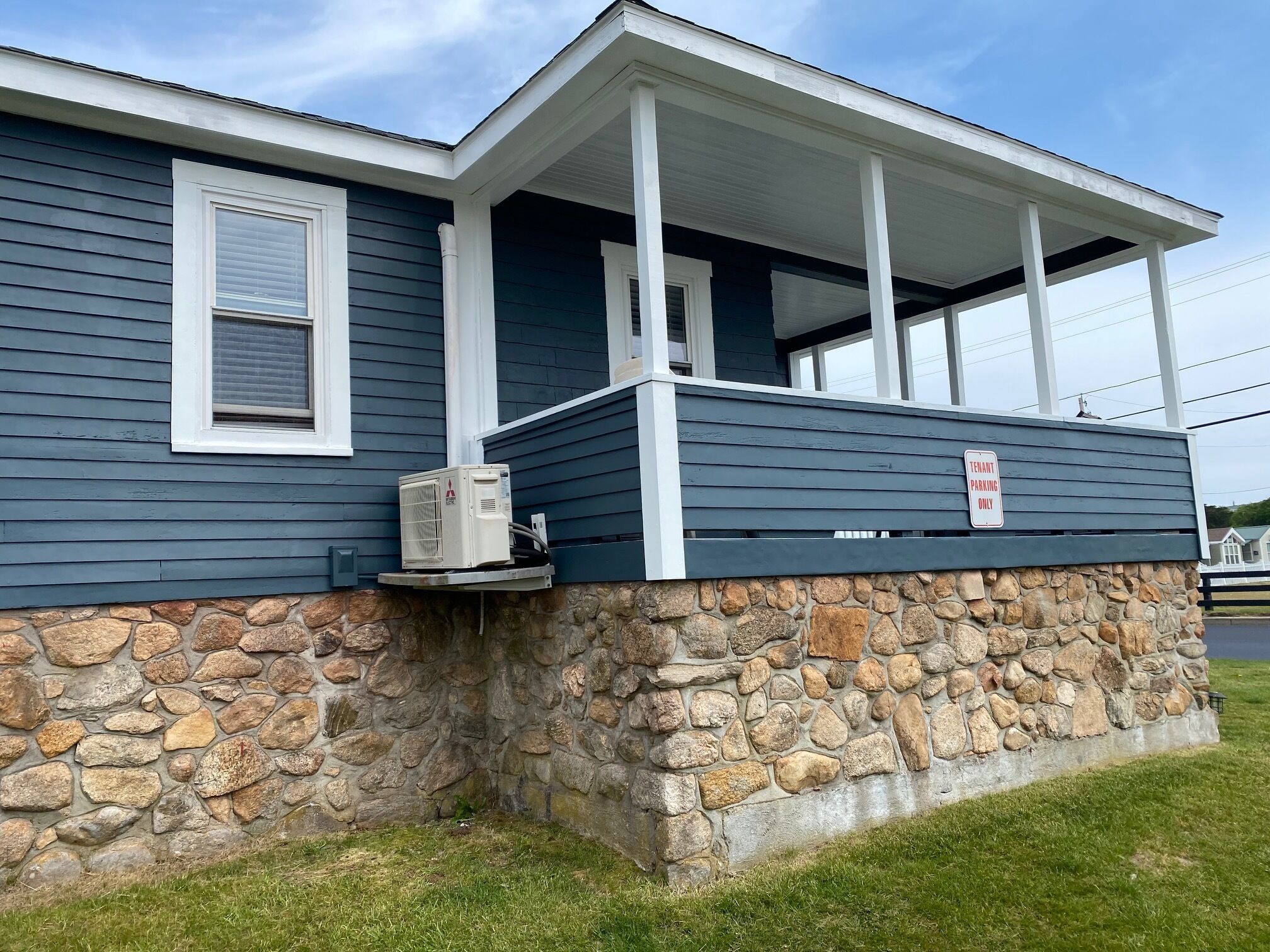 3BR Vacation House w/Private Beach across the street