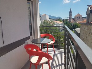Outdoor dining - Palladium City Center Apartment  2+2 (Makarska)