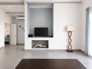 Interior - Sandy Feet House - Ocean front beautiful house (Puerto Villamil)