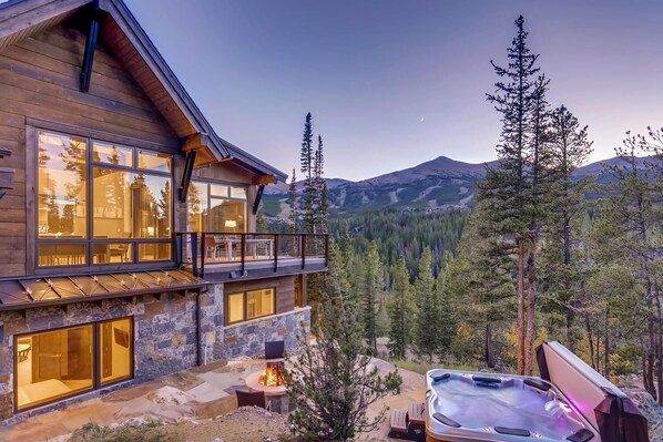 Terrace/patio - Gondola In/Out! Shock Hill Grand Perfect. (Breckenridge)