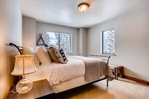 3 bedrooms, iron/ironing board, travel cot, WiFi