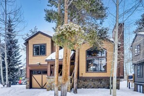 Exterior - Ski In | 2 Blocks to Main St | Hot Tub! (Breckenridge)