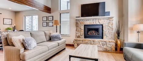 TV, fireplace